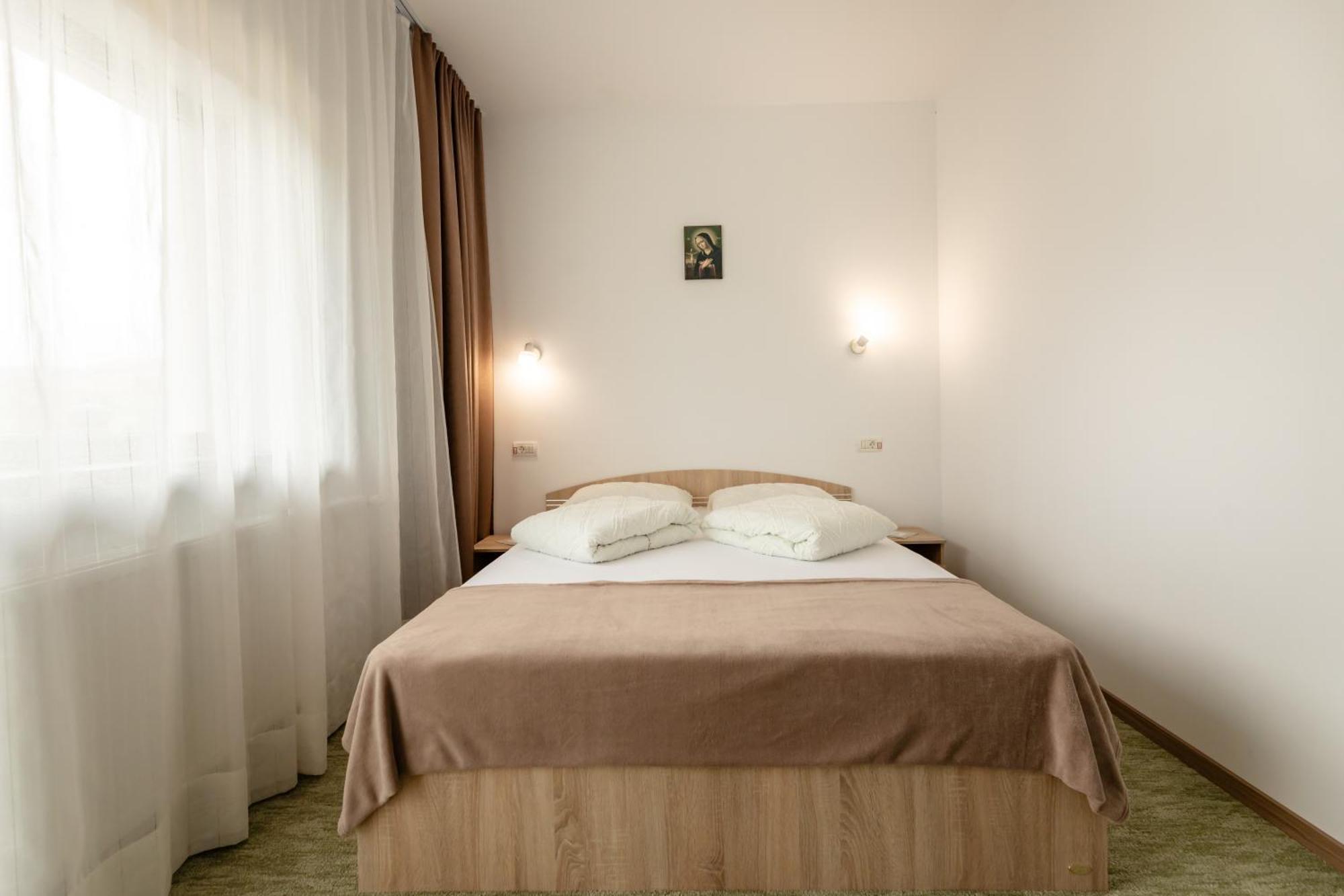 Pensiunea Trei Stejari Slimnic Exterior foto
